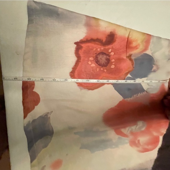 Noracora XL midi length dress with fan out layered sleeves in a floral pattern - Picture 10 of 10